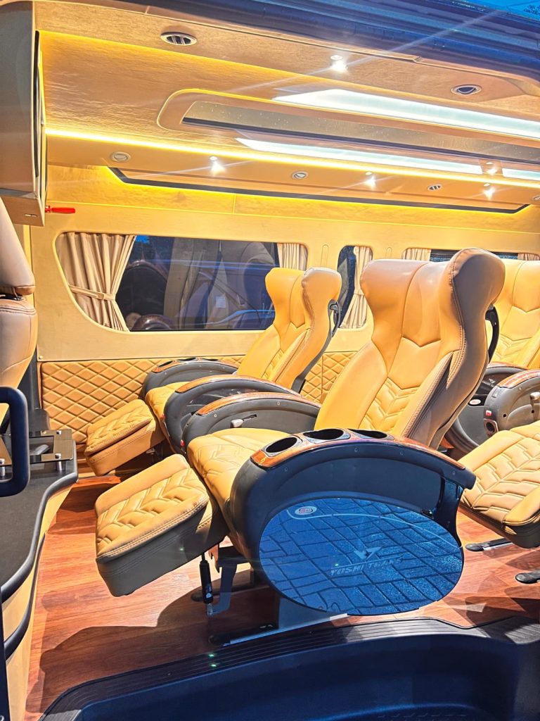 lepas kunci mobil