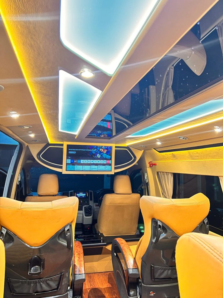 elf 12 seat